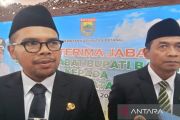 Pemkab Batang-Jasa Marga tertibkan truk parkir di pintu keluar tol