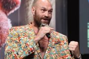 Eks juara dunia Tyson Fury klaim berlatih sendiri jelang laga comeback