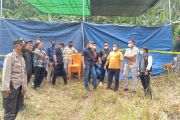 Polisi bongkar makam Kepala Desa Kelau untuk autopsi penyebab kematian