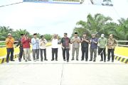 Pemprov Sumbar bersama Pemkab Pasaman Barat resmikan jembatan menuju Pelabuhan Teluk Tapang