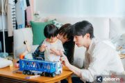 Momen Gemas Roh Jeong-eui dan Bae In-hyuk Saat Mengurus Anak-anak