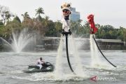 Spektakuler! atraksi Aerial Lion Dance di Senayan Park bikin heboh perayaan Imlek 2577 Kongzili