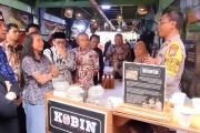 Polda Jatim dekatkan diri dengan masyarakat lewat Kopi Cak Bhabin