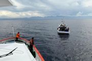 Tim SAR cari dua korban kapal tenggelam di perairan Selat Makassar