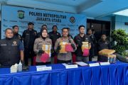 Polisi tangkap kurir narkoba di kantor ekspedisi Cipinang Jaktim