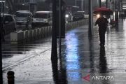 Jakarta diperkirakan hujan pada Minggu pagi hingga malam