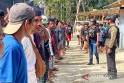 198 pekerja tambang emas di Nabire dievakuasi akibat teror KKB