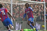Crystal Palace atasi Wolves, Fulham libas Sunderland