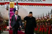 Prabowo welcomed in Jordan with F-16 escort, royal ceremony
