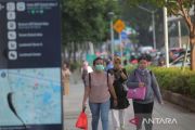 Gunakan masker, udara Jakarta tercatat tak sehat Rabu pagi ini