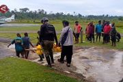 Jenazah Pilot & Co-Pilot Smart Air dievakuasi ke Mimika
