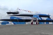 Wagub Sultra resmikan KM Express Cantika 07 rute Kendari-Raha