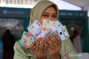 Rupiah pada Selasa pagi menguat jadi Rp16.886 per dolar AS
