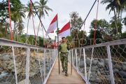 Jembatan gantung selesai dibangun TNI-AD pascabencana di Padang