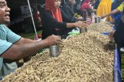 Tradisi Malam Qunut di Tabongo Gorontalo ramai pengunjung dan pedagang