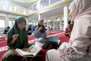 Sekolah Ramadhan Inklusif ajarkan Al Quran isyaratkepada tunarungu