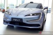BYD luncurkan sedan mewah Yangwang U7 dengan jarak tempuh 1.006 km