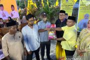 Golkar Sultra beri bantuan pangan 500 karung beras untuk warga di Kendari