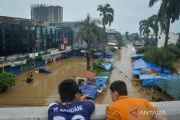 Banjir merendam sejumlah wilayah di Kota Tangerang