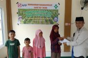 Laksanakan Kegiatan Ramadhan 1447 H, PT Arara Abadi Salurkan Santun Anak Yatim Piatu di Kampung Muara Bungkal