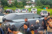 Spesifikasi & harga Xpeng X9 yang jadi mobil Sheila Dara ke makam Vidi