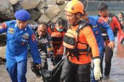 Basarnas temukan ABK tongkang yang Jatuh di Jetty Puloampel Serang
