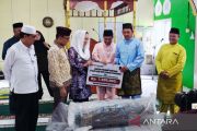 Bupati serahkan bantuan fasilitas ibadah ke 10 masjid di Natuna