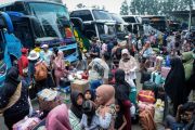Puncak arus mudik di Terminal Poris Tangerang akhir pekan ini