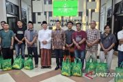 Konjen Tiongkok Surabaya salurkan paket Ramadhan ke ormas Islam Jatim