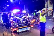 Polisi bersihkan ranjau paku di jalur mudik Jakarta Timur