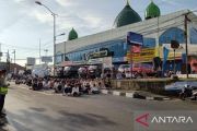 Warga Padang Panjang laksanakan Salat Idul Fitri pada Jumat