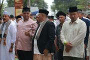 Wamenaker Afriansyah Noor laksanakan shalat Idul Fitri di Batusangkar