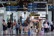 Indonesia reports surge in tourist arrivals, domestic travel in March