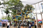 Wisatawan antusias jajal wahana 'buayan kaliang' di Piaman Barayo 2026