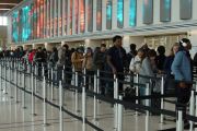 Otoritas New York larang staf Bea Cukai gunakan masker
