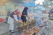 Pesanan lamang bambu meningkat selama Lebaran Idul Fitri di Solok