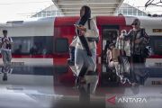 H+7 Lebaran, 12 ribu tiket kereta cepat terjual hingga Minggu siang