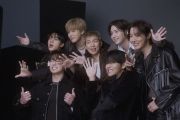 BTS sapa penggemar dari istana kepresidenan Meksiko