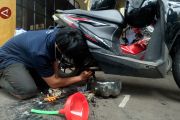 300 Pengemudi ojol di Bogor ikuti program ganti oli gratis polisi