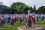 Tari kolosal wulang sunu tampil di lapangan Maron Temanggung