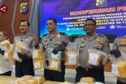 Polda Riau gagalkan peredaran 16 kg sabu asal Malaysia