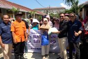Suka cita penyintas bencana di Padang terima paket lebaran Pegadaian
