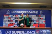 Pelatih Persebaya sebut tekanan untuk menang ada di Persija