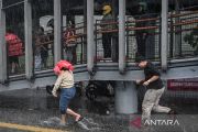 Cuaca Rabu, BMKG ingatkan waspada hujan lebat dari Sumut hingga Jatim