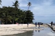 Pantai di Jembatan Cinta Pulau Tidung direstorasi
