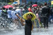 Menilik semarak perayaan Festival Air Thingyan di Yangon, Myanmar