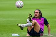 Latihan menjelang pertandingan legenda Barcelona