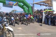 Ratusan 'rider' ramaikan Bupati Kapuas Trail Adventure
