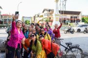 "Kartini" Bersepeda di Yogyakarta