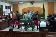 Anggota DPRD NTB Lalu Arif menerima Rp200 juta dari terdakwa gratifikasi
